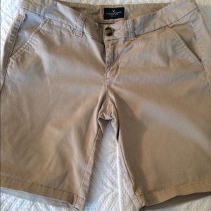 American eagle Bermuda shorts